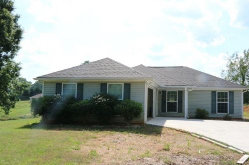142 English Ct, Dahlonega, GA 30533-8297