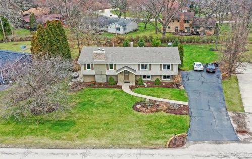 514 Joy Ln, Barrington Hills, IL 60118