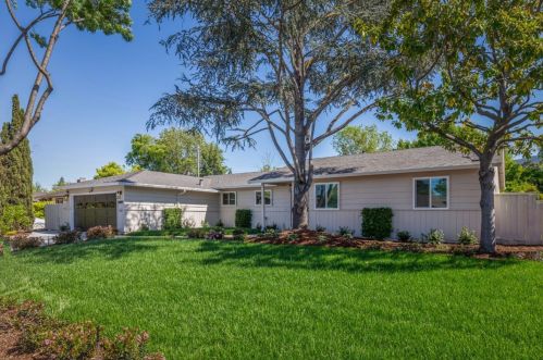14490 Blossom Hill Rd, Los Gatos, CA 95032-5005