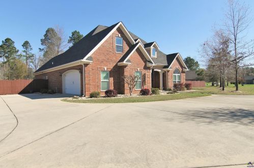 2074 Hiwassee Dr, Bonaire GA  31005-2507 exterior
