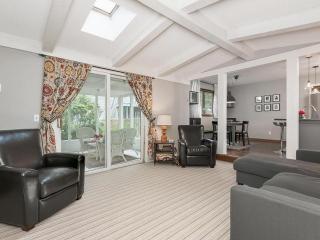 6065 Mckinley St, Minneapolis MN  55432-4736 exterior