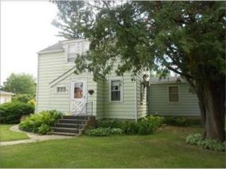 221 3rd St, Bombay, MN 55946-1008