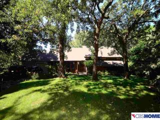 9906 30th Cir, Omaha, NE 68112-1505
