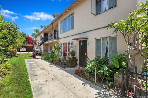 1128 Mayfair Ave, Anaheim CA  92801-2957 exterior