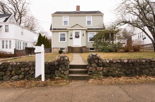 49 Highland Ave, Westerly, RI 02891-1957
