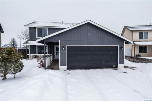 6008 Dodger Dr, Pasco, WA 99301-7812