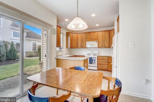 166 Copperfield Dr, Trenton NJ  08648-2583 exterior