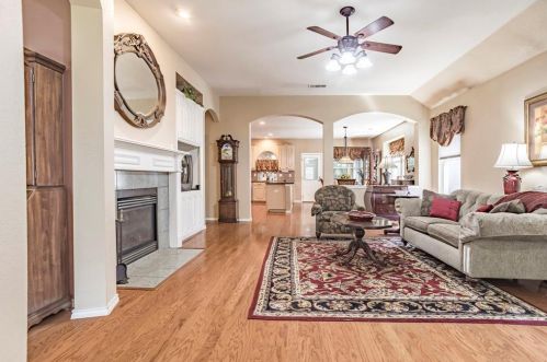 2729 White Rock Dr, Fort Worth TX  76131-2048 exterior