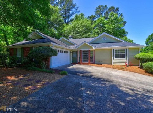 539 Horseshoe Cir, Stockbridge, GA 30281-6021