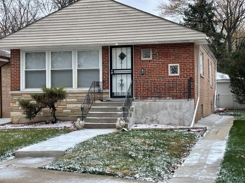 204 Calumet Blvd, Dixmoor, IL