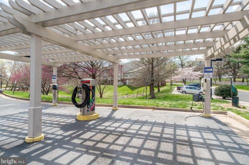 11659 Chesterfield Ct, Herndon VA  11659-3521 exterior