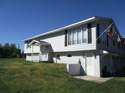 8917 Krunfus Rd, Alden, IL 60033-9224