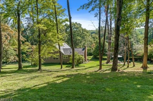45 Gristmill Rd, Dover NJ  07869-2202 exterior