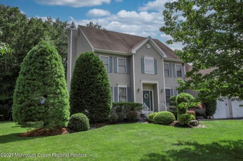 35 Summerhill Ave, Jackson Twp, NJ 08527-4370