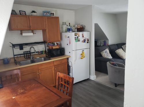 21 Winter St, Dover, NH 03820-3234
