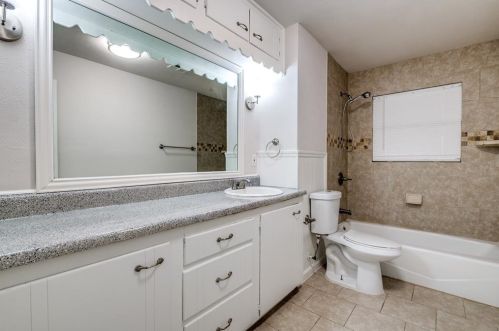 1612 Warren Ln, Fort Worth TX  76112-5723 exterior