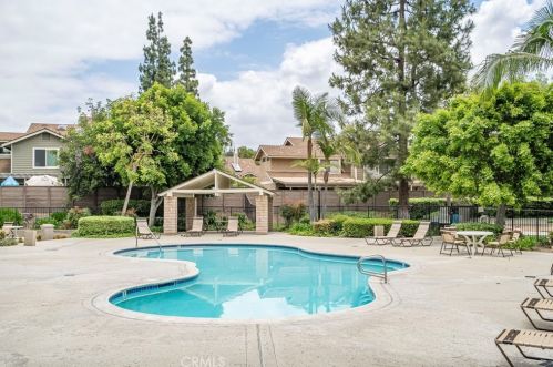 958 Alleghany Cir, San Dimas CA  91773-1582 exterior