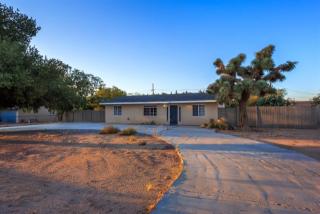 16285 Cashew St, Hesperia CA  92345-3104 exterior