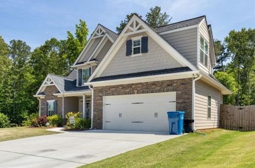 226 Five Oaks Dr, Hiram, GA 30141-2177