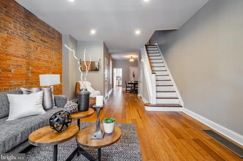 827 28th St, Philadelphia PA  19130-1724 exterior