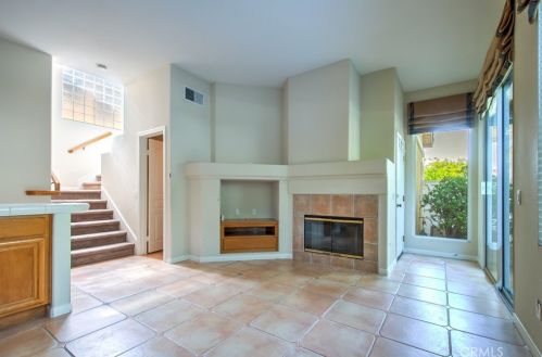 2 Altezza, Irvine CA  92606-8909 exterior