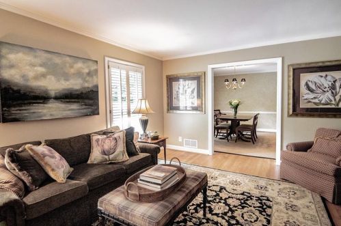 100 Finchley Ct, Atlanta GA  30328-2034 exterior