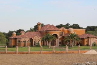 12280 Shepherd Rd, Atascosa, TX 78002-3707
