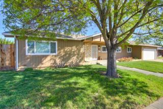1811 Normandy Ln, Lodi, CA 95242-3449