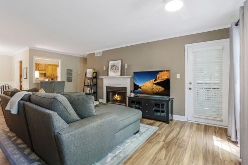 1605 Country Park Dr, Smyrna GA  30080-8264 exterior