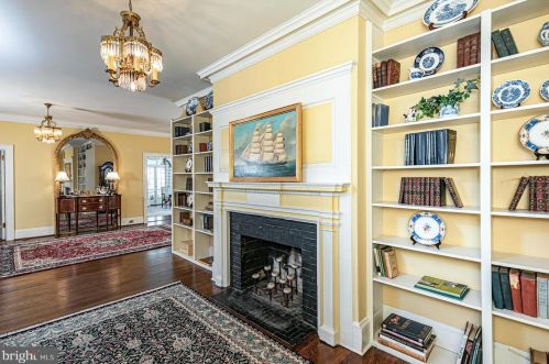 27 Rosedale Rd, Princeton NJ  08540-6702 exterior
