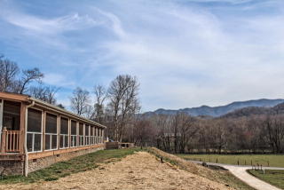 4122 Fairview Rd, Andrews, NC 28901-8141