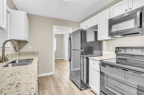 2877 Horse Shoe Dr, Atlanta GA  30316-4230 exterior