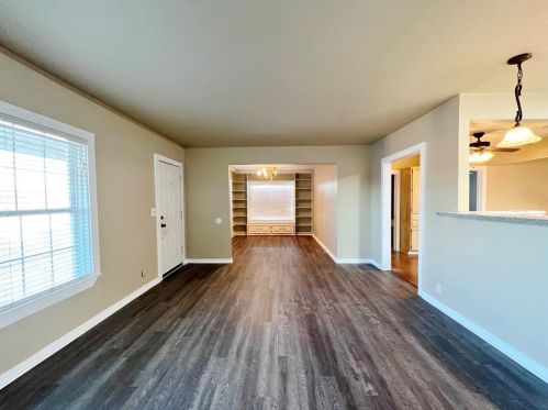 3300 Lake Como Dr, Fort Worth TX  76107-5930 exterior