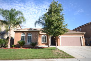 1944 Arneis Ave, Tulare, CA 93274-7753