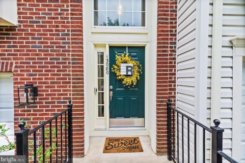 13080 Shenvale Cir, Bristow, VA 20136-2645