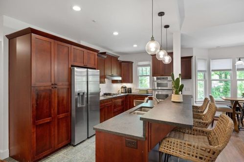 1759 Marietta Rd, Atlanta GA  30318-2763 exterior