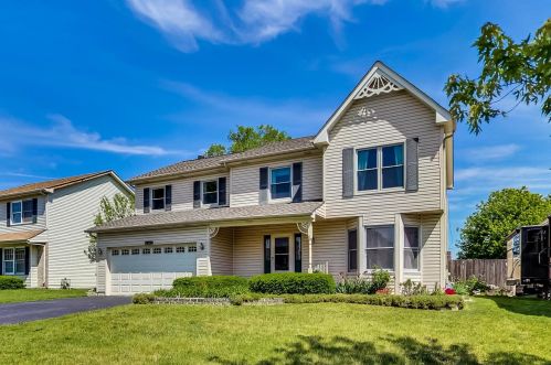 772 Dunmore Ln, Hanover Park, IL 60103-4778