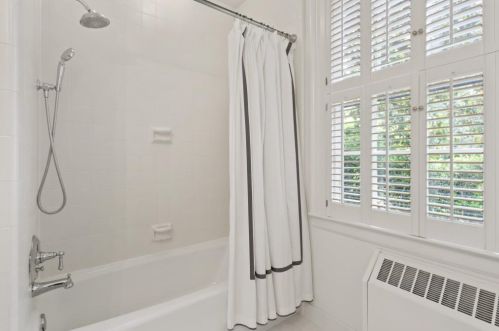 2868 Habersham Rd, Atlanta GA  30305-2959 exterior