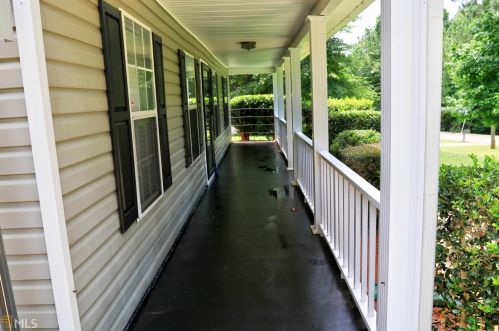 101 Yarmouth Ct, Lagrange, GA 30240-8200