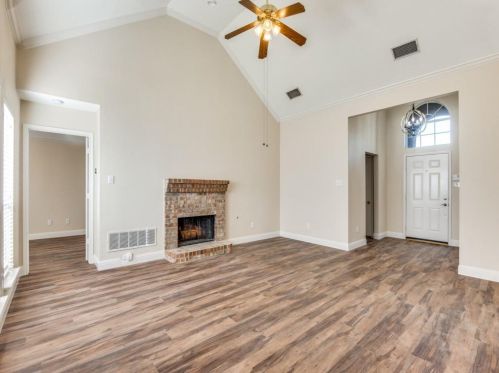 2336 Red Maple Rd, Lewisville, TX 75022-4918