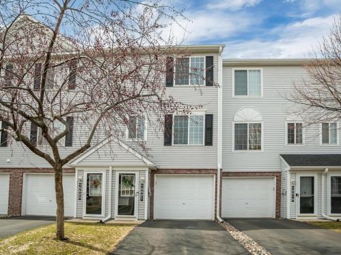 15521 Float Ln, Saint Paul, MN 55124-6020