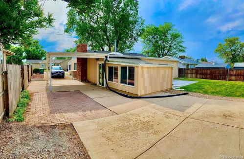 2250 Zuni St, Englewood CO  80110-1058 exterior