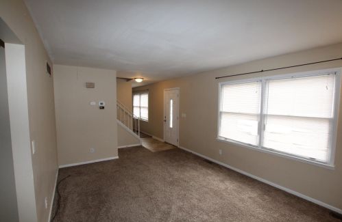 517 Brunswick Dr, Cincinnati, OH 45240-3901
