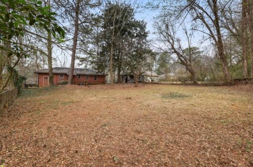 2900 Horse Shoe Dr, Atlanta GA  30316-4408 exterior