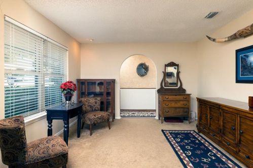 6504 Victoria Ave, Fort Worth TX  76180-8048 exterior