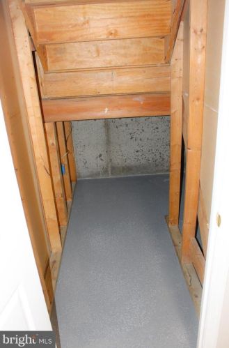 15034 Shamrock Ridge Rd, Silver Spring MD 20906-6107 exterior