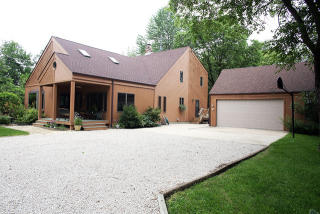 405 Campbell Rd, Mazon, IL 60444-6179