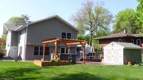1951 Birch St, Saint Paul MN  55110-4218 exterior