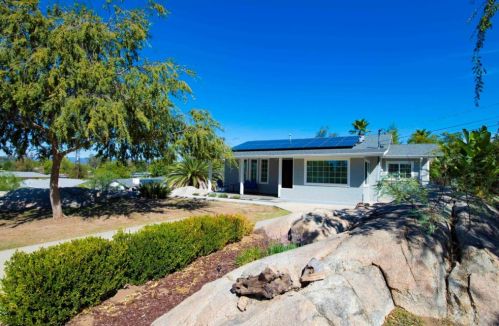 630 6th St, Ramona, CA 92065-2432