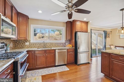 8138 Viola St, Springfield VA  22152-3626 exterior